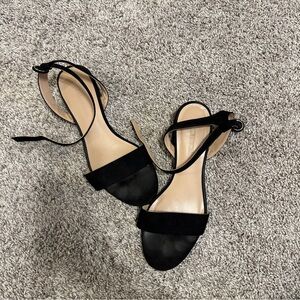 Cushionaire heels sandals